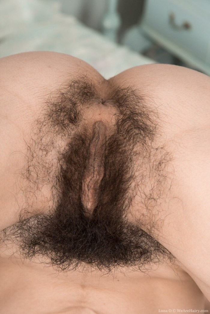 Naked hairy women close -up