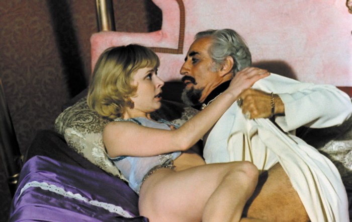 The actress combined Joensen