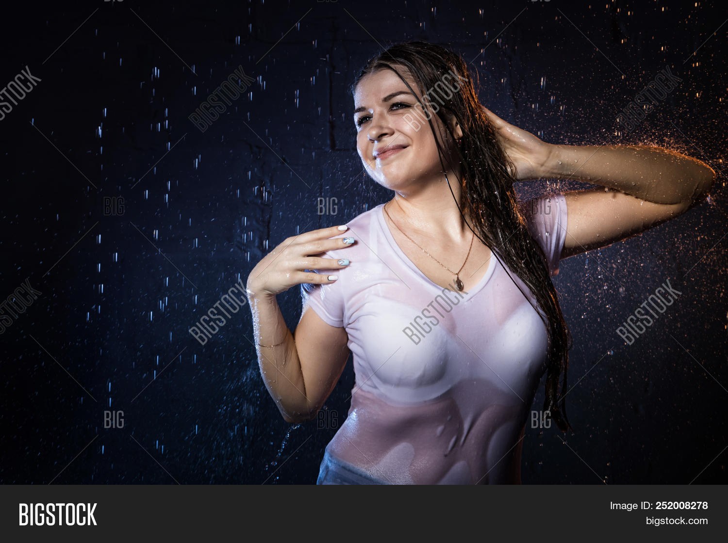 Lush Teen Boobs - Lush Boobs in a Wet T-Shirt (55 photos) - sex eporner pics