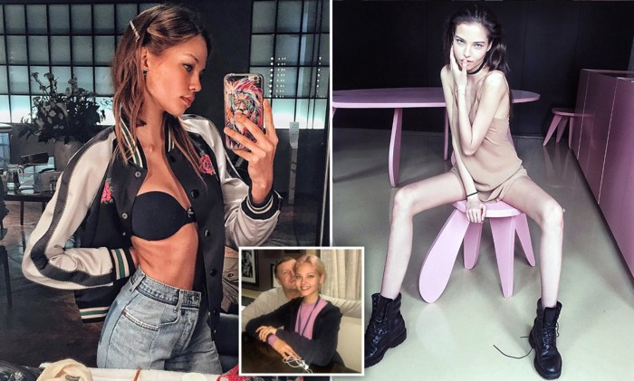 Alesa Kafelnikova in the bathroom