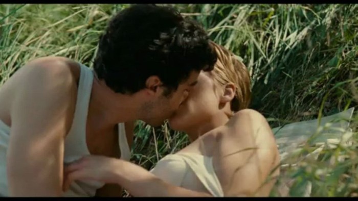 Grand Central Love for atoms Film