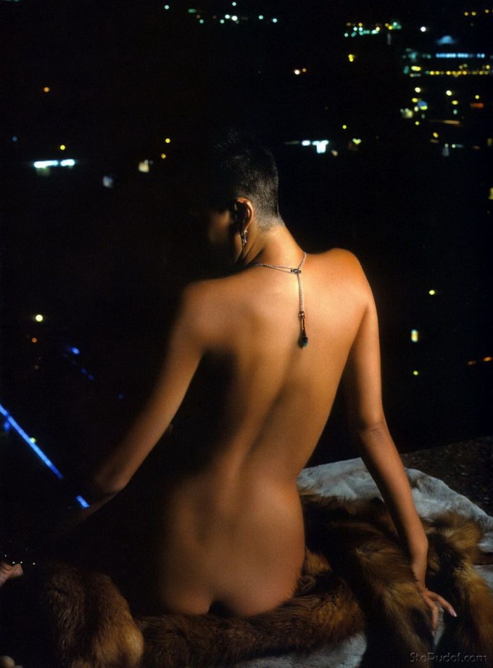 Singer Glory Pornography