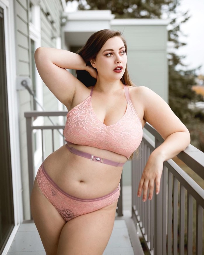 Naked chubby girls