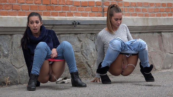 Asian Pissing on the street