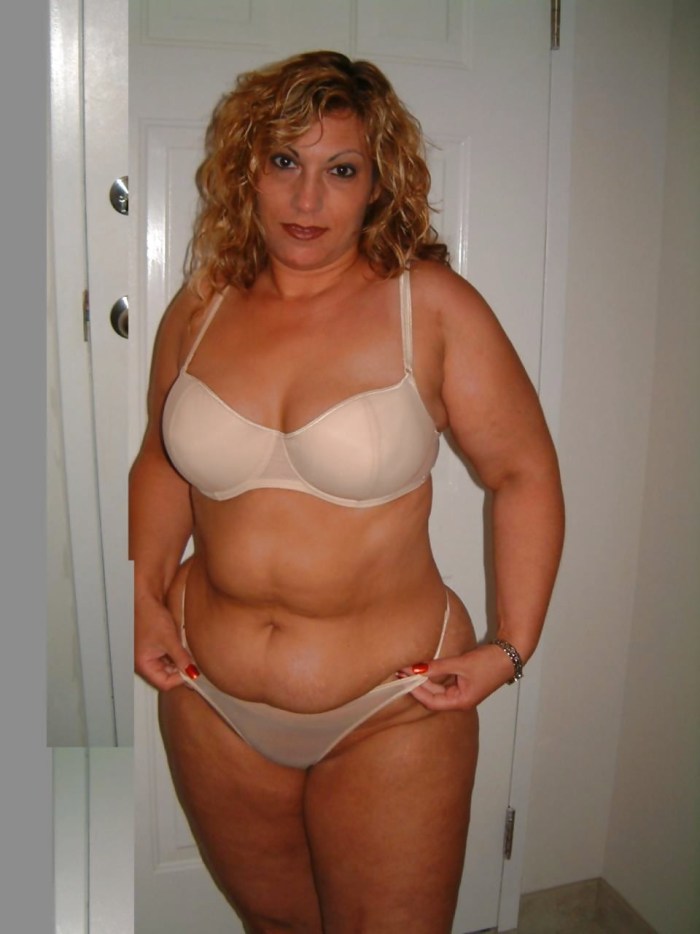 Pantalones and stockings