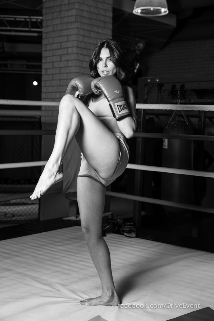 Olga Petrikova leading naked