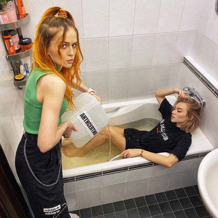 Soloist of the group KIS KIS