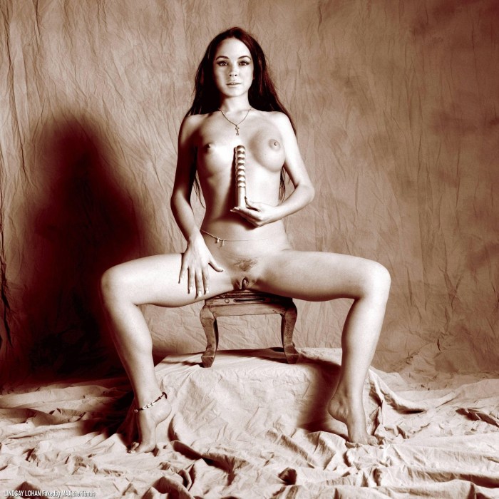 Lindsay Lohan Canyons Naked