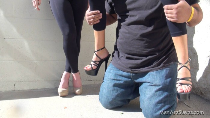 Triple Shoulder Ride