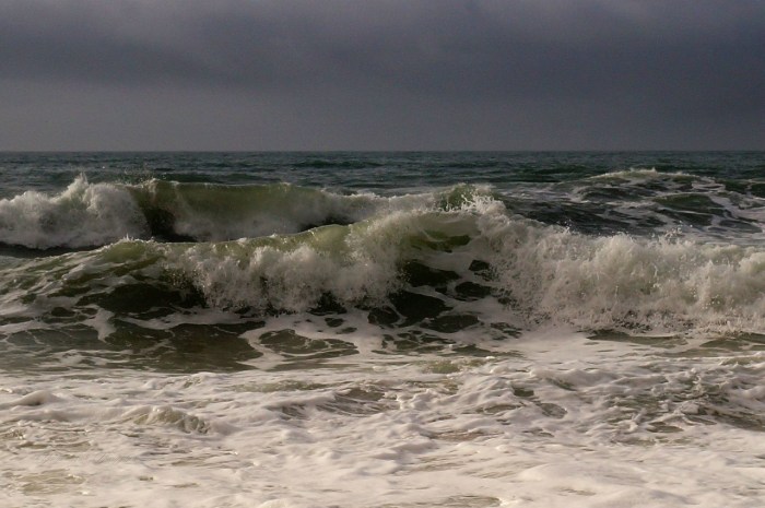 The Crimean Sea is stormy