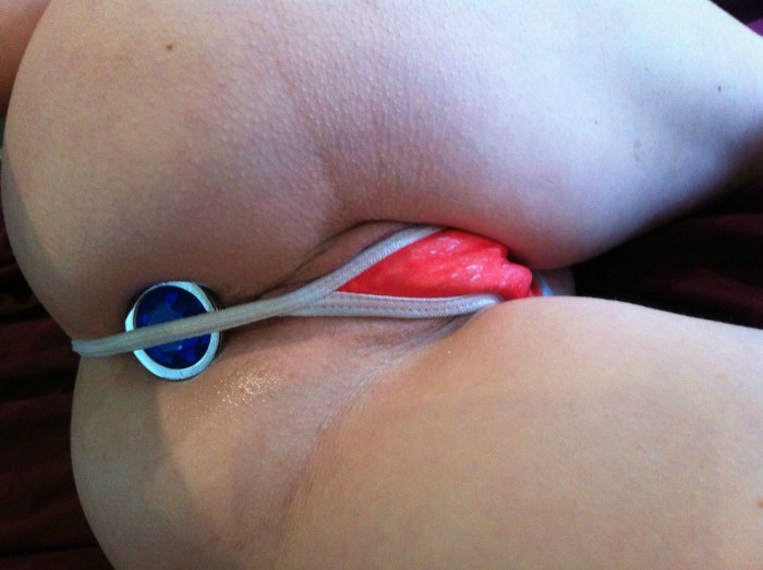 Anal holes in thongs