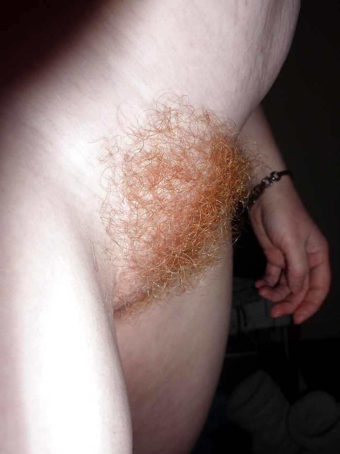 Tanya Treats Her Hairy Pussy After a Long Night Private