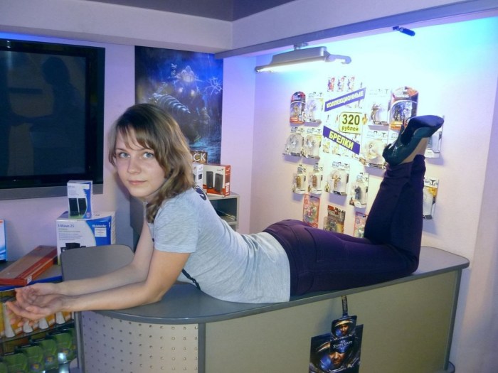 Olga Kurilenko magic city