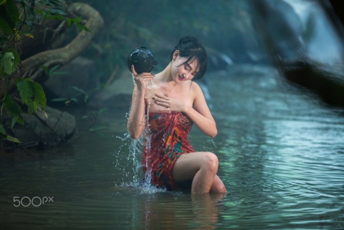 Vietname Women Bathing in River