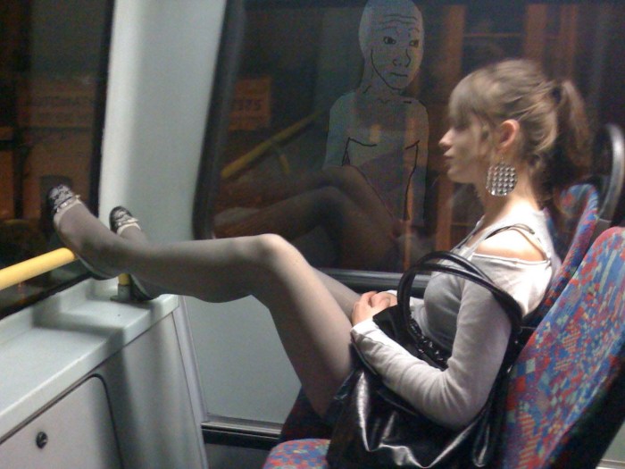 Julia Film 1999, Tabu