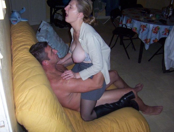 Amateur Neighbors Wife Fucking (Sex