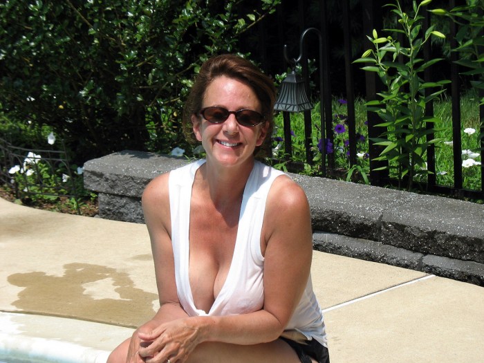 Naked women after 40 years