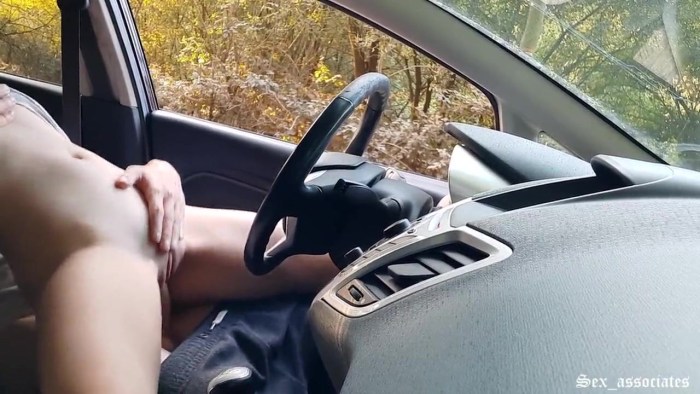 Chessie Kay deep sip