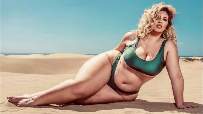 Jordan Carver breasts