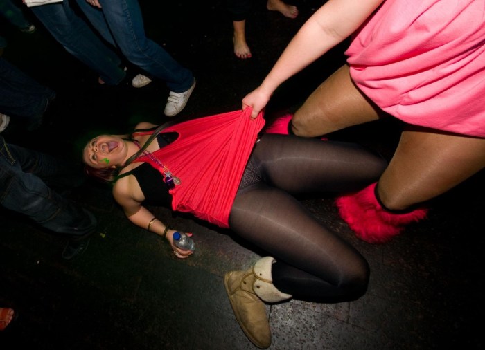 Drunk girls in pantyhose