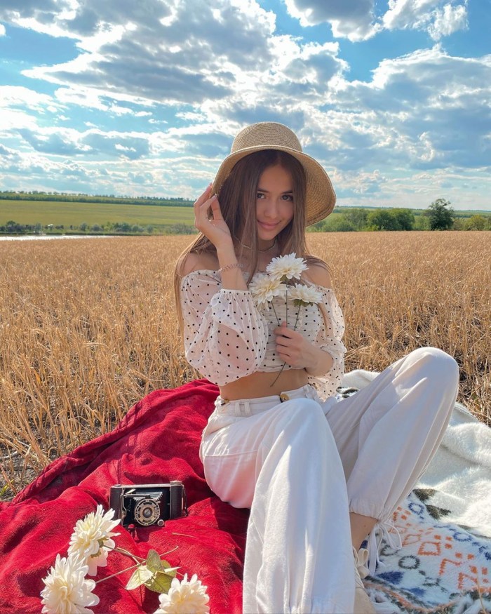 Juliana with the coast of Moldova