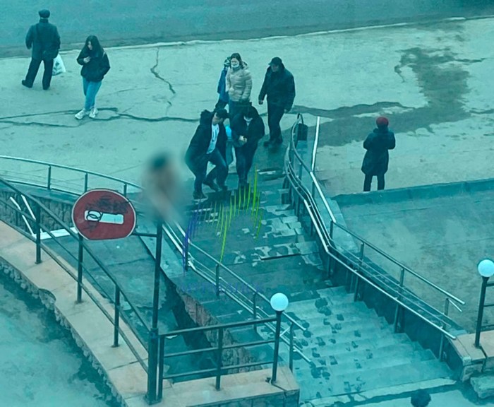 Sexy. Blonde breasts in pose