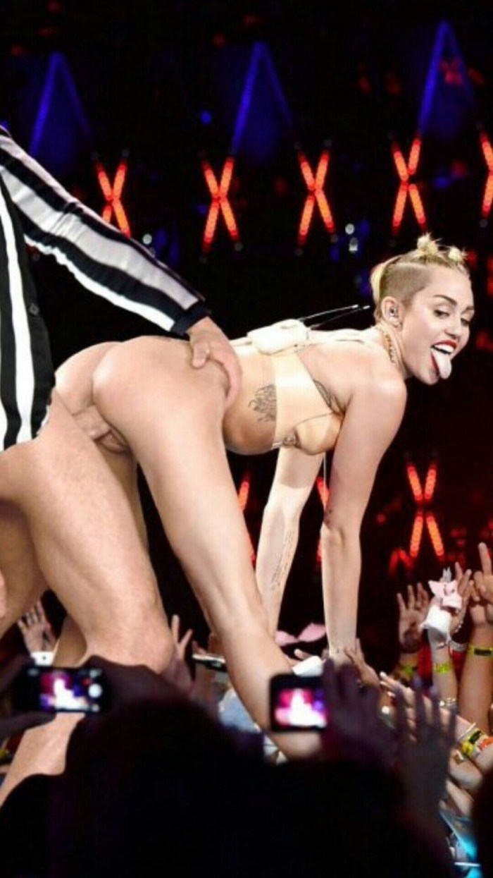 Naked Miley Cyrus in a photoset from Terry Richardson