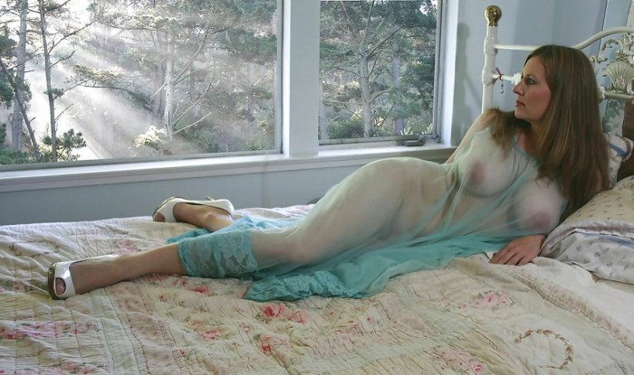 Amateur Wearing Night Private photo