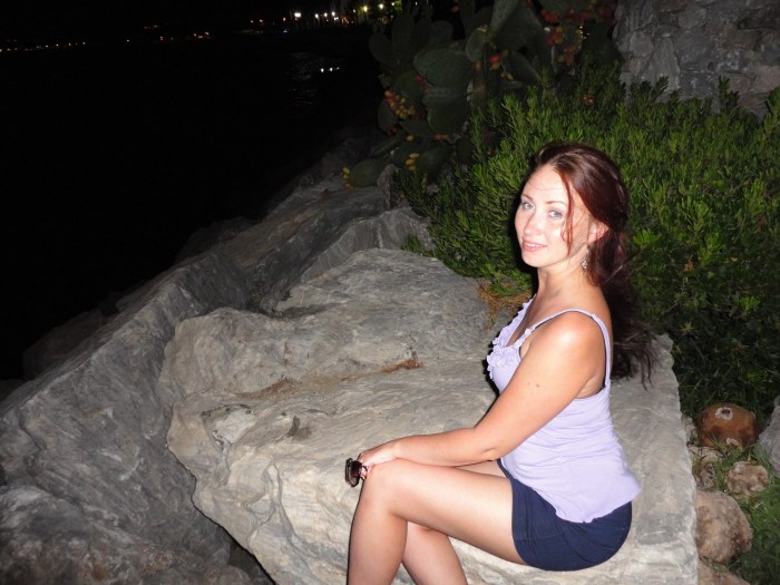 Mature in pantyhose homes