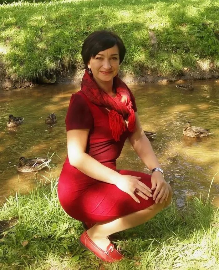 49 year old women photo