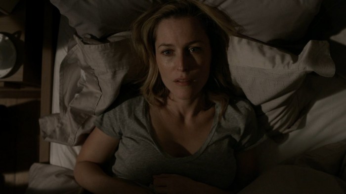 Gillian anderson - The Fall S01E02