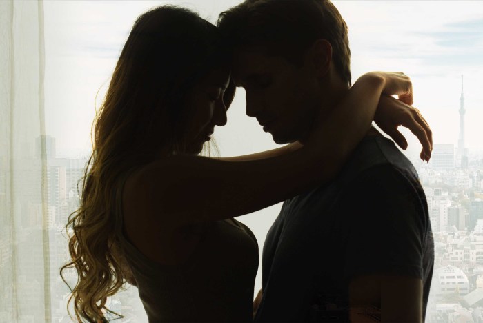 The couple is in contact with the foreheads