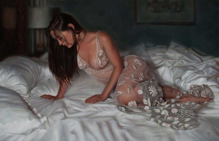 Angli-realist artist Tina Spratt