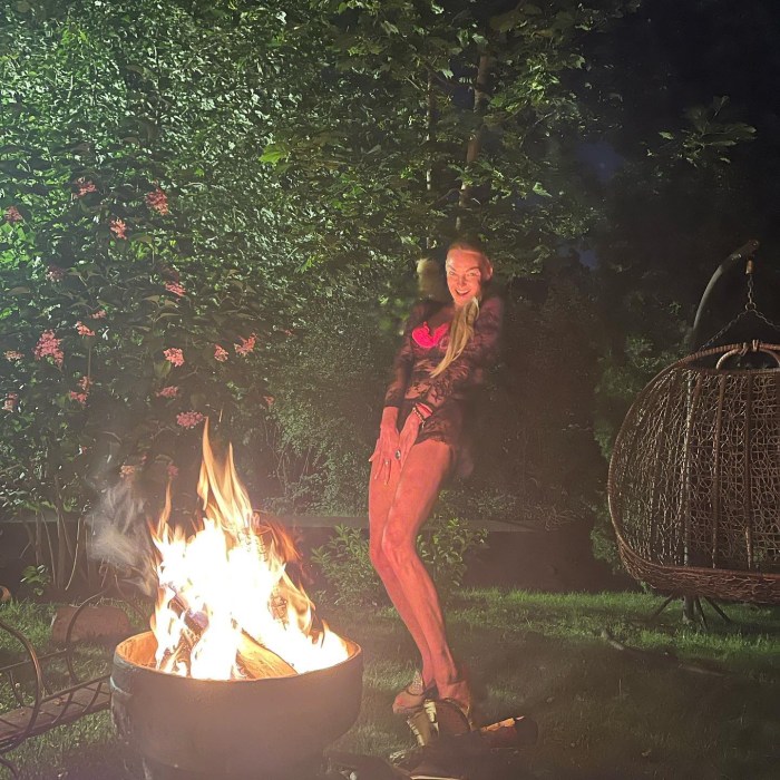 Anastasia Volochkova and Dzhigurda