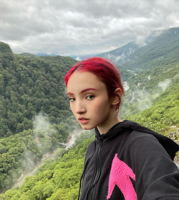 Girl of Glory Marlowe Karina Karambeibi