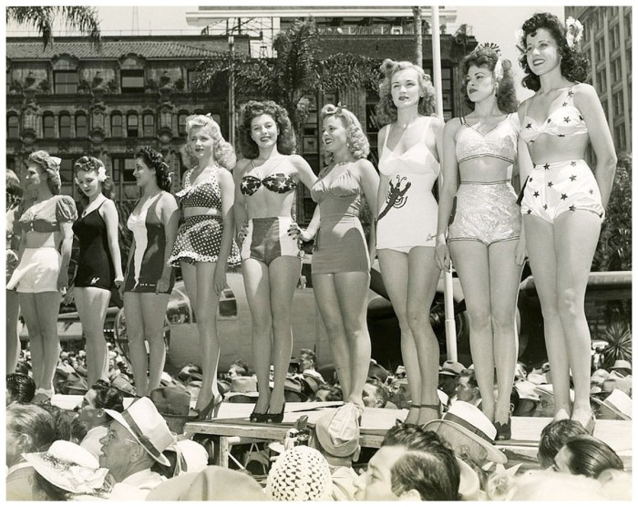 Retro beauty contests in swimsuits