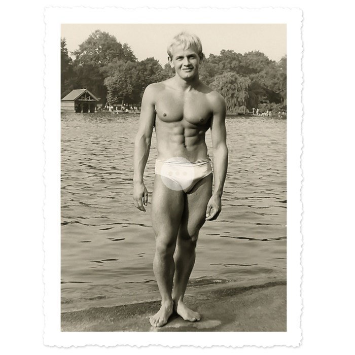 Retro photos of naked men