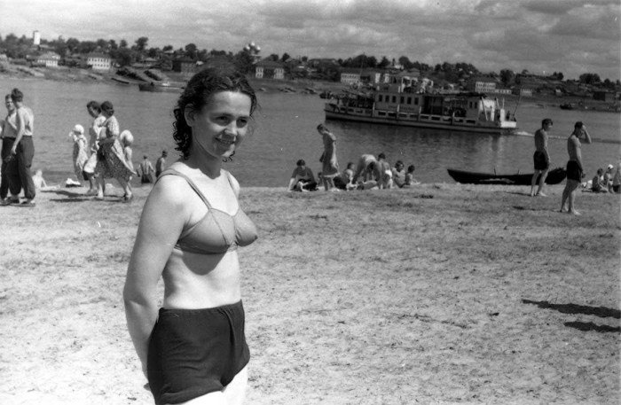 Soviet women on the beach