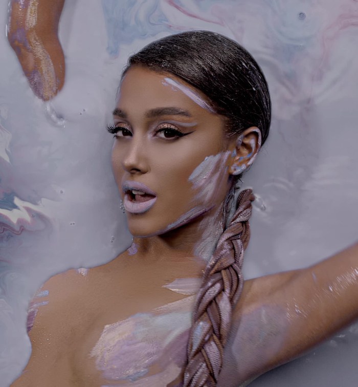 Ariana Grande bathes