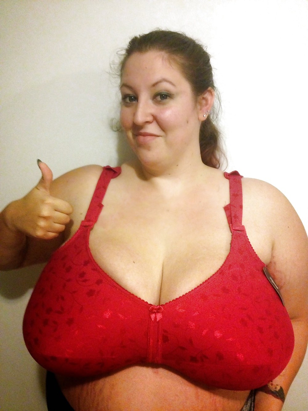 Huge Fat Boobs in a Bra (68 photos) pic