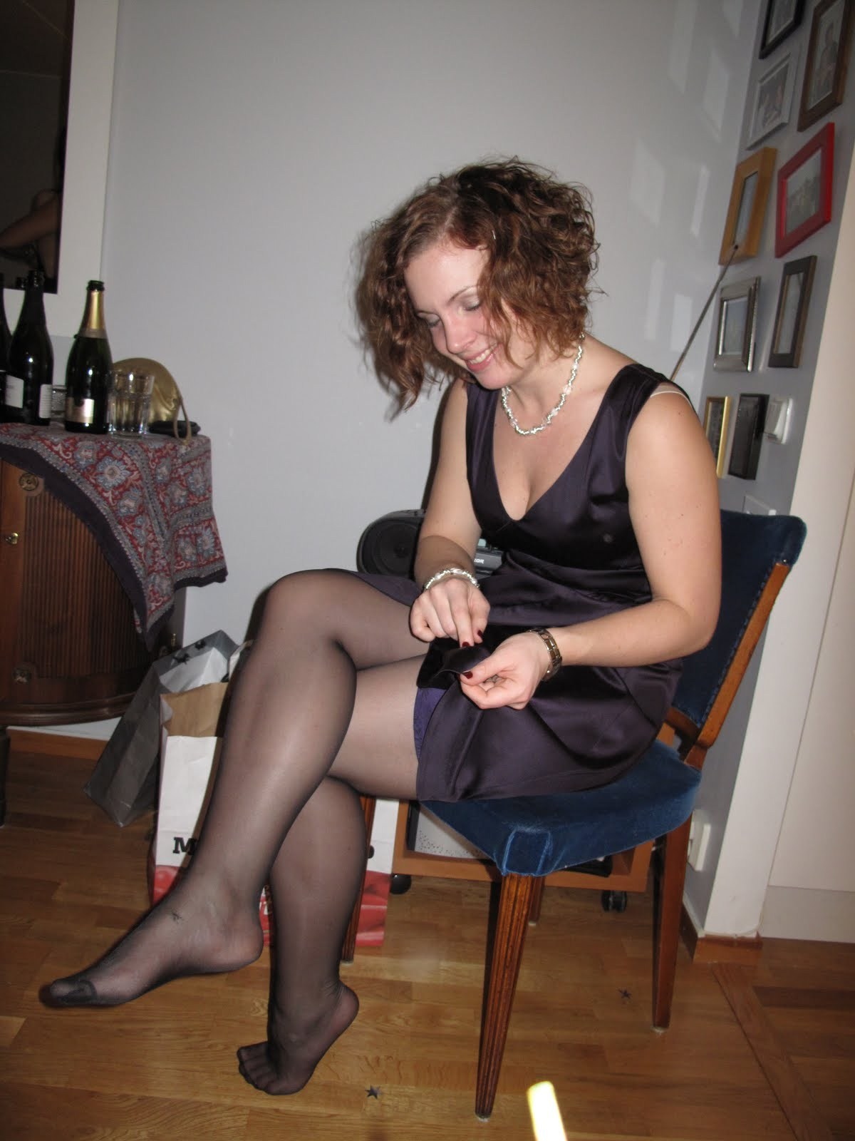 Erotica from Women Over 40 in Pantyhose (63 photos) picture