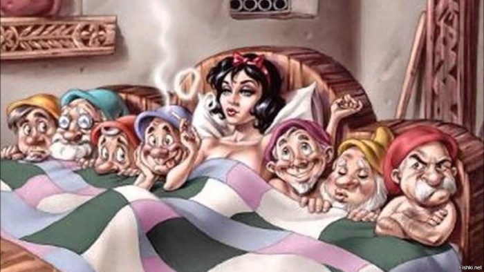 Sleeping beauty and 7 gnomes 18