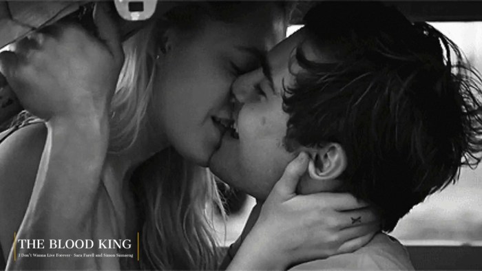Passionate kisses gifs