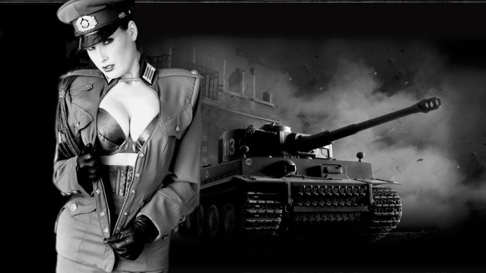 Erotic photo shoot on the tank