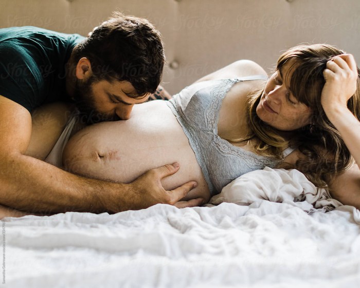 Pregnant women in adult films