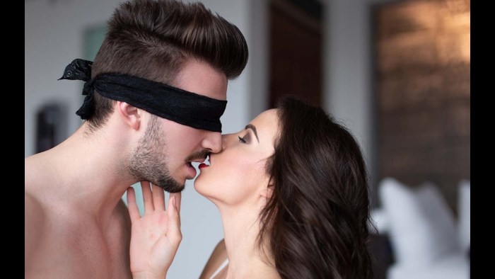 Kiss with a bandage in front