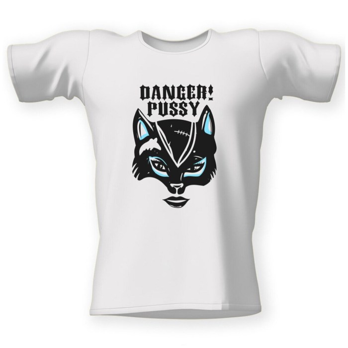 Jaanin Vismitananda in bikini