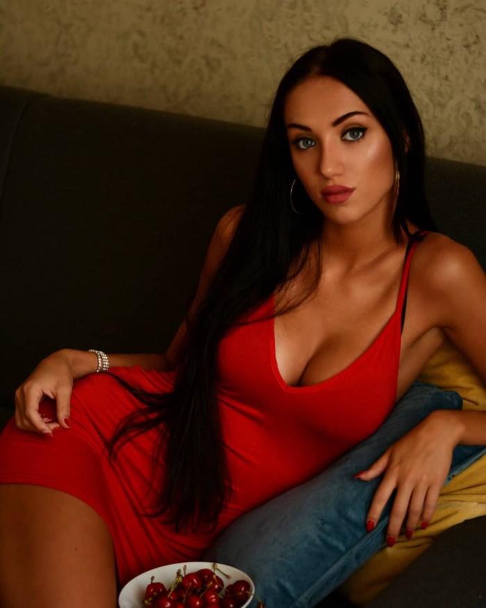 Kira Bilko is a video ligated