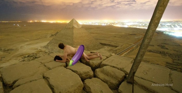 Photo shoot nude at the top of the pyramid