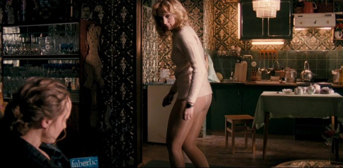 Actress Maria Bello Naked